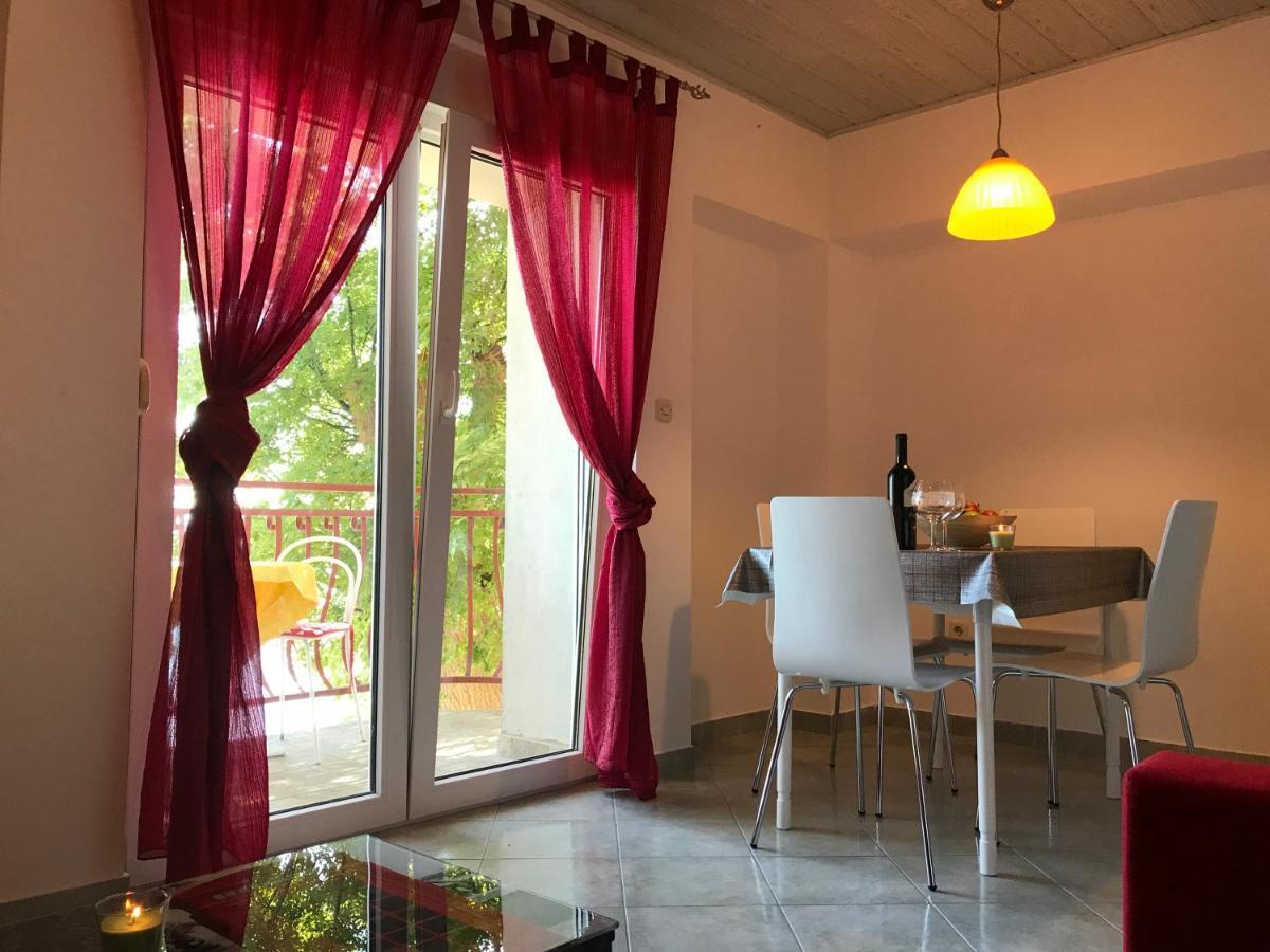 Grdelin Lägenhet Omiš Exteriör bild