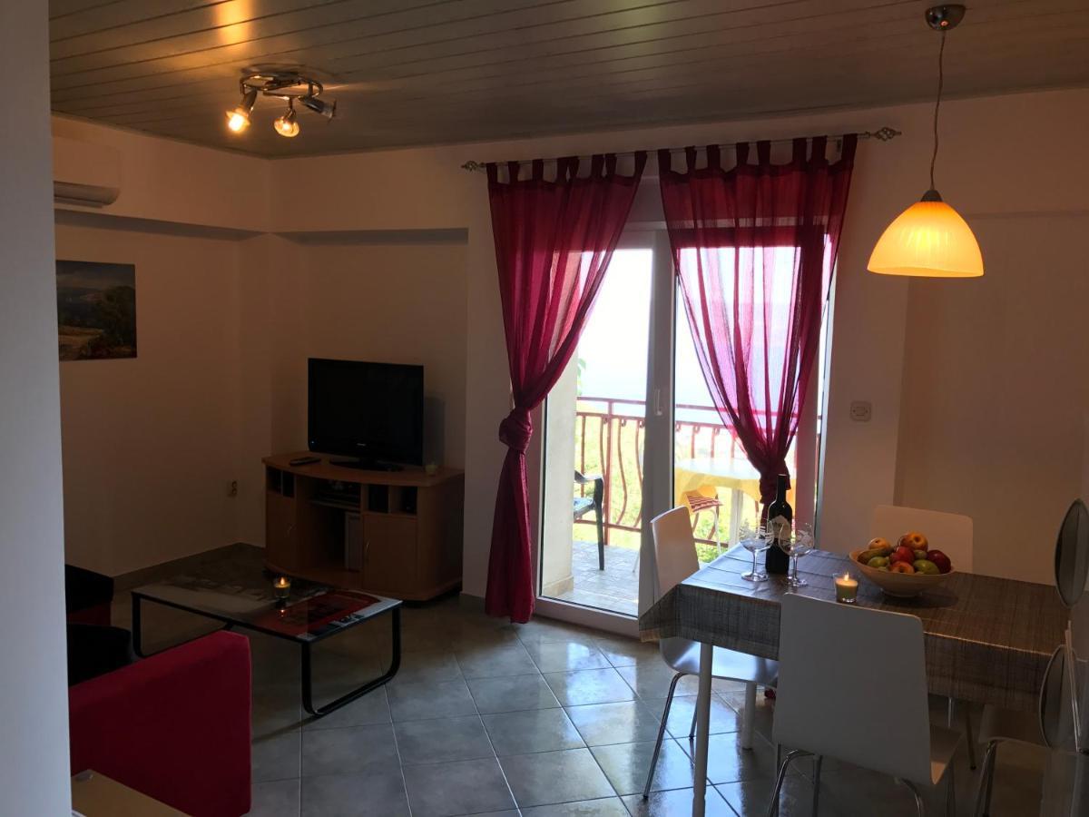 Grdelin Lägenhet Omiš Exteriör bild